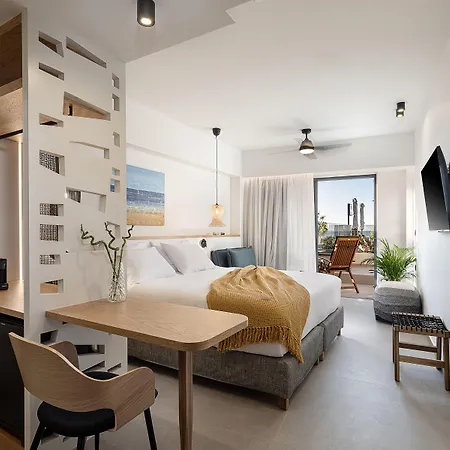 Апарт-готель Calla Luxury Seafront 4*