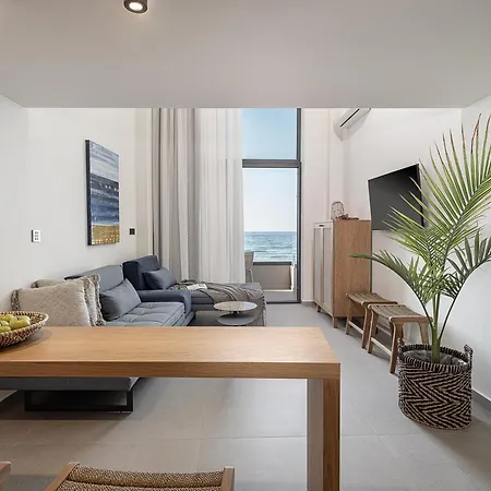 Aparthotel Calla Luxury Seafront 4*
