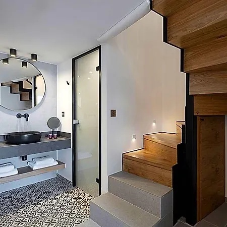 Calla Luxury Seafront 4*