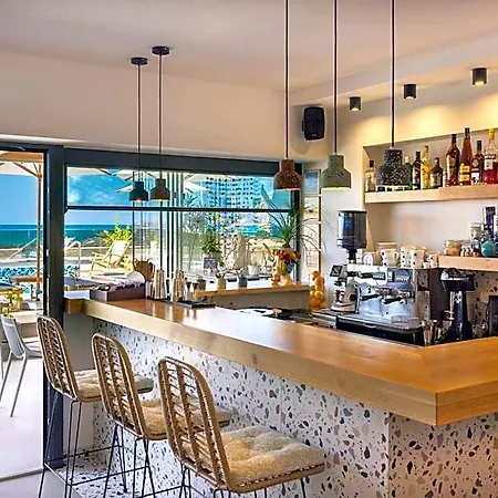 Calla Luxury Seafront