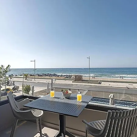 Calla Luxury Seafront 4*