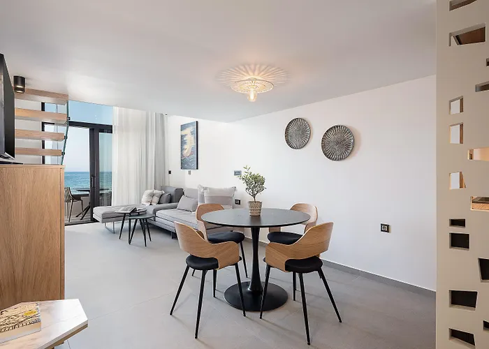 Апарт-готель Calla Luxury Seafront