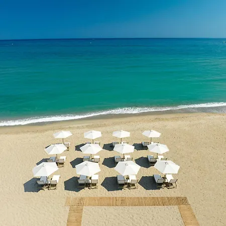 شقة فندقية Calla Luxury Seafront 4*