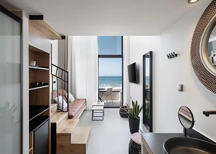 Calla Luxury Seafront 4* Rétino